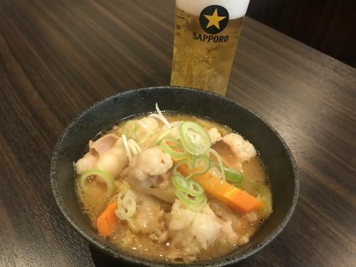 煮込みホルモン