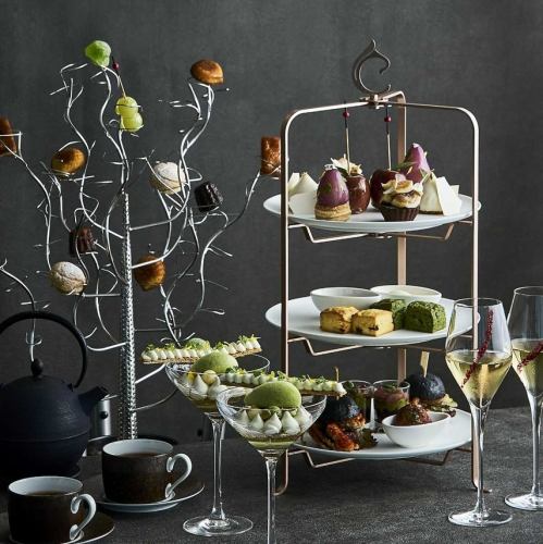 宝石のような品の数々