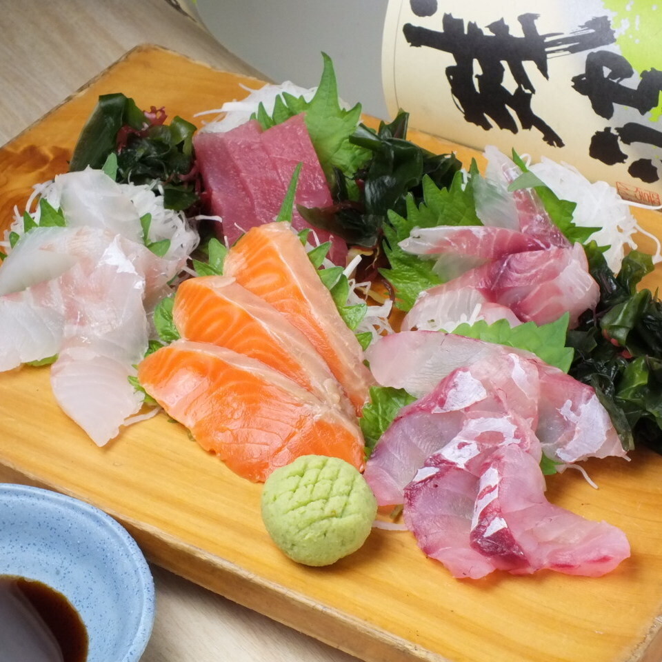 鮮度にこだわった美味しいお刺身盛り合わせを。