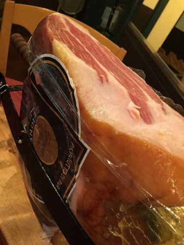 24-month-aged prosciutto cut from a 7 kg chunk from the longest-established store in Parma, Italy