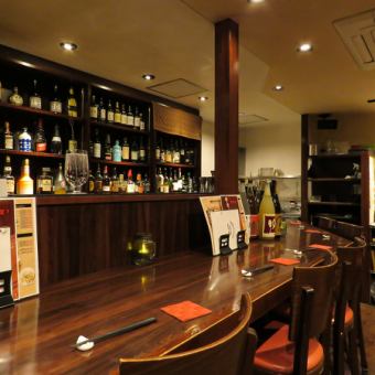 カウンターのお席は全7席！お一人でもお気軽にお越しください♪