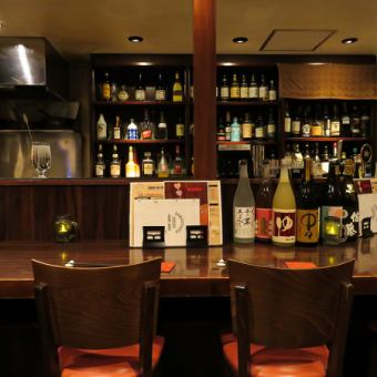 カウンターのお席はカップルのお客様にも大好評いただいております◎