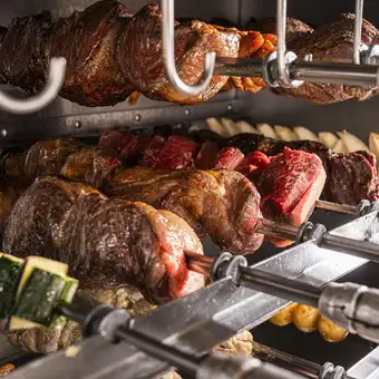 ★平日宴会プラン★20種類のシュラスコ食べ放題&アルコール飲み放題120分7315円→6000円！