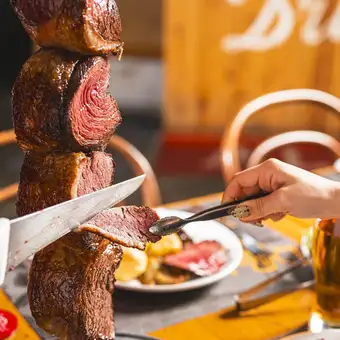 ★贅沢昼飲みプラン★15種類のシュラスコ食べ放題&アルコール飲み放題120分5665円→5000円！