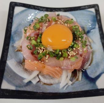 彩り海鮮スタミナユッケ
