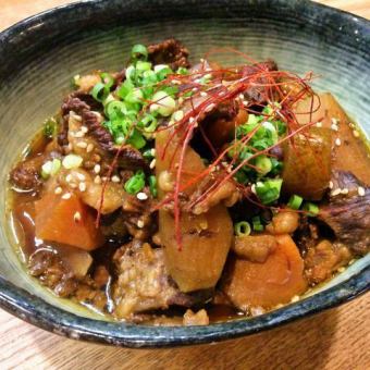 自家製牛筋煮込み
