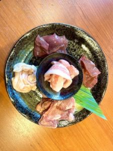 Assortment of 5 kinds of today's recommended offal