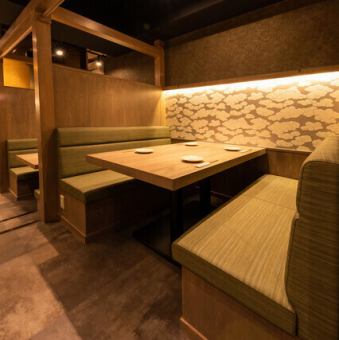 【半個室：2～4名様席×2卓】