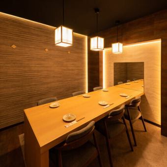 【完全個室：～6名様席×1卓】