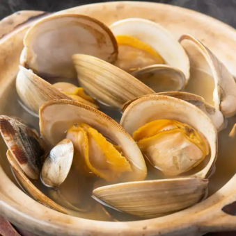ハマグリとアサリの酒蒸し