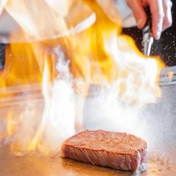 A5鹿児島『黒牛』など、贅沢な食材でおもてなし。