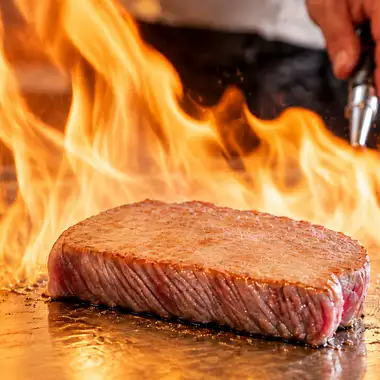 《LUNCH》活け車海老と選べる厳選国産牛雌牛ステーキを愉しむ【PREMIUM LUNCH】7,000円