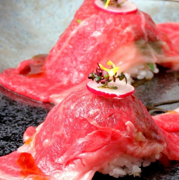 Course with broiled Kuroge Wagyu beef & Nagi beef + 5 kinds of sashimi