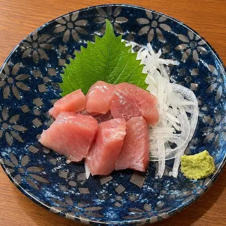 マグロぶつ