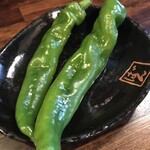 万願寺とうがらし炭火焼