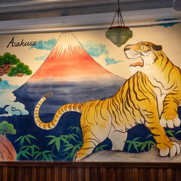 お仕事帰りにおひとり様で・お仲間同士で・女子会で・・全て大歓迎♪美味しい食材にひと手間加えた料理とお料理に合ったお酒を提供させて頂きます♪