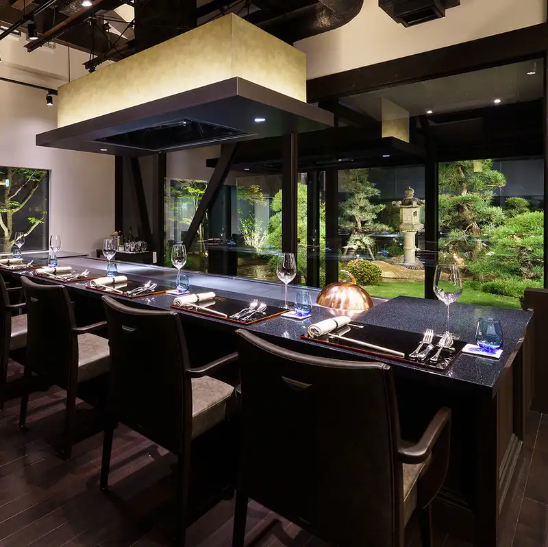 お席 | FRENCH TEPPAN 静香庵 別邸 涵養荘