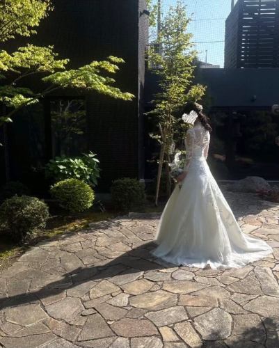 .
先日、別邸涵養荘にて披露宴が行われました✨
ご結婚おめでとうございます🎊
新潟大神宮にて神前式を行い、
その後別邸涵養荘に移動され披露宴を行いました^ ^

天候にも恵まれ、ゲストの皆様の暖かな祝福の中、
結婚式が執り行われました♪
写真を撮ったり、お話ししたり、
常に笑い声が絶えない素敵な式でございました^ ^
これからのお二人の末永い幸せを心よりお祈りしております♪

またぜひお店に遊びに来てください^ ^

別邸涵養荘ウェディング
https://www.ni-grand-wedding.com/kanyoso/

🕊ゼクシィサイトサイトからもご予約いただけます
ゼクシィ-別邸涵養荘(新潟グランドホテル)

プロフィールのリンクスから
webサイトにアクセスできます！
🔍@seikoan_bettei_kanyoso

その他SNSやグルメサイトなど
詳細はこちらからご覧いただけます↓↓
https://lit.link/Qes1EGif55alyDCldOYLbnL3EXI3
(別邸涵養荘リットリンク)

#新潟花嫁 #2025wedding #2026wedding #2025春婚 #2025夏婚 #2025秋婚 #2025冬婚 #新潟卒花 #新潟プレ花嫁 #鉄板焼き #鉄板焼きウェディング #別邸涵養荘 #涵養荘 #FRENCH鉄板静香庵別邸涵養荘 #FRENCH鉄板静香庵 #新潟グランドホテル #大人ウェディング #大正浪漫ウェディング #大正浪漫 #大正ロマン #プレ花嫁準備 #プレ花嫁#ウェディング #ウェディングフォト #顔合わせ #顔合わせ食事会 #ゼクシィ