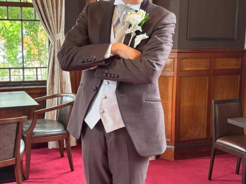 .
先日、別邸涵養荘にて披露宴が行われました✨
ご結婚おめでとうございます🎊
別邸涵養荘にて人前式を行い、その後披露宴を行いました^ ^

新郎から新婦へサプライズの歌の余興や
新郎の海老のフランベパフォーマンス、
中座中の新婦お兄様によるバイオリンの演奏と
アーティストのライブバージョンを真似た中座後の入場は
盛り上がりました！✨
ゲストが楽しんでいただけるよう、たくさん話し合い、
準備を重ねたお二人のこだわりの詰まった結婚式でした！
これからのお二人の末永い幸せを心よりお祈りしております♪

またぜひお店に遊びに来てください^ ^

🕊️別邸涵養荘ウェディング
https://www.ni-grand-wedding.com/kanyoso/

🕊ゼクシィサイト
ゼクシィ-別邸涵養荘(新潟グランドホテル)

プロフィールのリンクスから
webサイトにアクセスできます！
🔍@seikoan_bettei_kanyoso

その他SNSやグルメサイトなど
詳細はこちらからご覧いただけます↓↓
https://lit.link/Qes1EGif55alyDCldOYLbnL3EXI3
(別邸涵養荘リットリンク)

The other day, a reception was held at the Bettei Hanyoso✨
Congratulations on your marriage.🎊
A public ceremony was held at the private residence Kanyonso, 
and then a reception was held.

The excitement was heightened by a surprise singing performance from the groom to the bride, a shrimp flambé performance by the groom, a violin performance by the bride's brother while the audience was away, and an entrance after the audience that imitated a live performance by an artist.
I sincerely wish you both happiness for many years to come.♪

Please come and visit the store again.

🕊️Bettei Kanyoso Wedding
https://www.ni-grand-wedding.com/kanyoso/

🕊Zexy website.
https://zexy.net/wedding/c_7770035134/?vos=evpazex0010x1067399&gclsrc=aw.ds&gad_source=1&gbraid=0AAAAADgD9KVyyxrRHLfwAVn6wSJQHjO-Q&gclid=EAIaIQobChMIncXh4pWdiwMVM10PAh3LEjryEAAYASAAEgLf9fD_BwE

You can access the website from the profile link!
🔍@seikoan_bettei_kanyoso

You can see more details such as other SNS and gourmet sites here ↓↓
https://lit.link/Qes1EGif55alyDCldOYLbnL3EXI3(lit.link)

#新潟花嫁 #2025wedding #2026wedding #2025春婚 #2025夏婚 #2025秋婚 #2025冬婚 #新潟卒花 #新潟プレ花嫁 #鉄板焼き #鉄板焼きウェディング #別邸涵養荘 #涵養荘 #FRENCH鉄板静香庵別邸涵養荘 #FRENCH鉄板静香庵 #新潟グランドホテル #大人ウェディング #大正浪漫ウェディング #大正浪漫 #大正ロマン #プレ花嫁準備 #プレ花嫁#ウェディング #ウェディングフォト #顔合わせ #顔合わせ食事会 #ゼクシィ