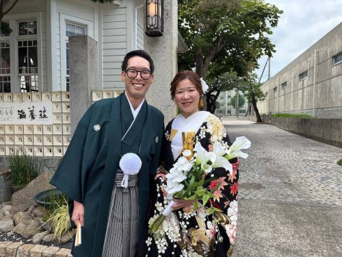 .
前幾天在別墅舉行了婚禮。
恭喜你結婚🎊
儀式在 Kanyoso 別墅公開舉行，隨後舉行了招待會。

兩人有說有笑，有說有哭，氣氛似乎很溫暖。
這是一場非常美麗的婚禮！
我祝福你們倆未來一生幸福。

歡迎再次光臨！

🕊️別邸 Kanyoso 婚禮
https://www.ni-grand-wedding.com/kanyoso/

🕊Zexy 網站
Zexy - Bettei Kanyoso（新潟格蘭德酒店）

來自個人資料中的鏈接
您可以造訪該網站！
🔍@seikoan_bettei_kanyoso

其他SNS及美食網站
更多詳情請點這裡↓↓
https://lit.link/Qes1EGif55alyDCldOYLbnL3EXI3
（別邸 Kanyoso Rittrink）

前幾天，別邸觀音莊舉辦了一場婚禮。 ✨
祝賀你們結婚。 🎊
A public ceremony was held at the private residence Kanyonso,
and then a reception was held.

In a warm atmosphere, it was a very nice wedding like two people with laughter and tears!
我衷心祝福你們倆在未來的歲月裡幸福快樂♪

Please come and visit the store again.

🕊️別邸 Kanyoso 婚禮
https://www.ni-grand-wedding.com/kanyoso/

🕊Zexy 網站。
https://zexy.net/wedding/c_7770035134/?vos=evpazex0010x1067399&gclsrc=aw.ds&gad_source=1&gbraid=0AAAAADgD9KVyyxrRHLfwAVn6wSJQHjO-Q&gclid=EAIaIQobChMIncXh4pWdiwMVM10PAh3LEjryEAAYASAAEgLf9fD_BwE

You can access the website from the profile link!
🔍@seikoan_bettei_kanyoso

其他SNS、美食網站等詳情可在此查看↓↓
https://lit.link/Qes1EGif55alyDCldOYLbnL3EXI3(lit.link)

#NiigataBride #2025wedding #2026wedding #2025SpringWedding #2025SummerWedding #2025AutumnWedding #2025WinterWedding #NiigataGraduateBride #NiigataBrideToBe #T025W接口#FRENCHTeppanShizukaanBettei Kanyoso #FRENCHTeppanShizukaan #NiigataGrandHotel #AdultWedding #TaishoRomanticWedding #TaishoRomantic #TaishoRomantic #BrideToBePreparation #BdingToalcoding#Wedeeting #Wedeeting #exingnerDMeeting #ex過程 #DFeetalding #Wedeeting #Dineeting #Deeting'sFyal遠生活#Wedeet"