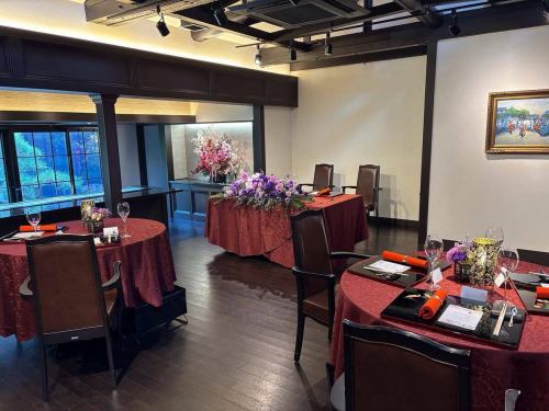 .
先日別邸涵養荘にて、結婚式が執り行われました!
新潟大神宮にて挙式後、別邸涵養荘にて披露宴が行われました。
紋服、白無垢で挙式され、新婦様は色打掛にお召し替えて入場。
お色直しでタキシードとドレスお召し替え✨
参列者の温かな拍手の中披露宴が行われ、
お写真を撮ったりお話したりと終始笑顔溢れる素敵な式でございました!
数ある式場の中から別邸涵養荘をお選びいただきありがとうございました😊
いつでも遊びにいらしてください!
またのお越しをお待ちしております♪
🕊️ 鉄板焼きの豪華ペアランチ付ウェディングフェア開催中
📞025-228-6115(新潟グランドホテル ブライダルデスク)
ゼクシィサイトサイトからもご予約いただけます
ゼクシィ-別邸涵養荘(新潟グランドホテル)
別邸涵養荘ウェディング公式HP
https://www.ni-grand-wedding.com/kanyoso/
プロフィールのリンクスから
webサイトにアクセスできます!
🔍@seikoan_bettei_kanyoso
その他SNSやグルメサイトなど
詳細はこちらからご覧いただけます↓↓
https://lit.link/Qes1EGif55alyDCldOYLbnL3EXI3
(別邸涵養荘リットリンク)
#新潟花嫁 #2025wedding #2026wedding #2025秋婚 #2025冬婚 #2026春婚 #2026夏婚 #2026秋婚 #新潟卒花 #新潟プレ花嫁 #鉄板焼き #鉄板焼きウェディング #別邸涵養荘 #涵養荘 #FRENCH鉄板静香庵別邸涵養荘 #FRENCH鉄板静香庵 #新潟グランドホテル #大人ウェディング #大正浪漫ウェディング #大正浪漫 #大正ロマン #プレ花嫁準備 #プレ花嫁#ウェディング #ウェディングフォト #顔合わせ #顔合わせ食事会 #ゼクシィ