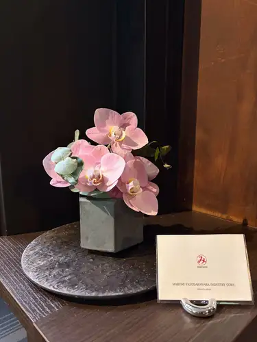 【별 저택 양장의 이번주의 꽃💐】

가게를 물들이는 꽃들입니다 💐
프로듀스는 코야마 생화점에 부탁드립니다!
항상 감사합니다 😊

요 전날부터 입구에있는 오오쿠보 주물이 바뀌 었습니다!
올해의 간지 「오」를 전시하고 있습니다.
https://souemon-imono.com/

『야스다 기와화기 MYK』 Marumi Yasuda Kawara
나무의 따뜻함과 늠름한 아름다움을 겸비하고, 꽃에 다가가 서포트합니다.
(마루 산야다 기와 공업 온라인 스토어에서)
https://marumikawara.stores.jp/

내점 기다리고 있습니다^^

↓ 예약은 온라인 예약을 추천합니다!
https://seikoanbetteikanyoso.owst.jp/(핫 페퍼)

예약 문의는,
📞025-211-7703

프로필 링크에서
웹 사이트에 액세스 할 수 있습니다!
🔍 @seikoan_bettei_kanyoso

기타 SNS와 미식가 사이트 등
자세한 것은 이쪽으로부터 보실 수 있습니다↓↓
https://lit.link/Qes1EGif55alyDCldOYLbnL3EXI3
(별 저택 양장 릿 링크)

【This week's flowers at Bettei Kanyoso 💐】

These are the flowers that decorate the store.💐
We ask Koyamaseikaten to produce it!
Thank you as always.😊

The Okubo Casting at the entrance has changed since the other day!
This year's zodiac sign “Wu" is on display.
https://souemon-imono.com/

“야스다 타이어 플로워웨어 MYK” 마루미 야수다 카와라
It combines the warmth and dignified beauty of the tree, and supports the flowers.
(From the Marusan Yasuda Tile Industry Online Store)
https://marumikawara.stores.jp/

We look forward to your reservation.

↓Online reservations are recommended for reservations!
https://seikoanbetteikanyoso.owst.jp/(HOT PEPPER)

For reservations and inquiries,
📞025-211-7703

You can access the website from the profile link!
🔍 @seikoan_bettei_kanyoso

You can see more details such as other SNS and gourmet sites here ↓↓
https://lit.link/Qes1EGif55alyDCldOYLbnL3EXI3(lit.link)

# 별 저택 양장 # 오오쿠보 주물 # 야스다 기와 # 이즈미 유키코 #니가타 그랜드 호텔