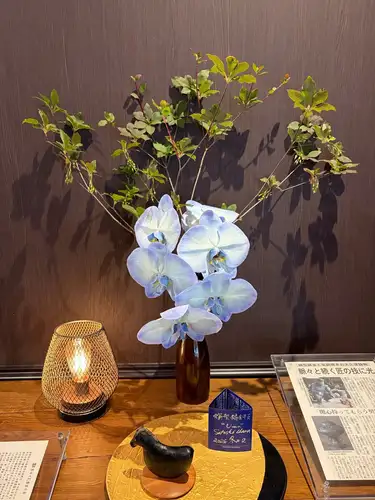 【本周 Kanyoso Annex 的花卉💐】

这些是用来装饰店铺的鲜花💐
我们已经委托小山花店负责制作！
一如既往地感谢你😊

入口处的 Okubo Castings 展示品与前几天相比已经更换了！
我们正在展示今年的生肖动物——马。
https://souemon-imono.com/

安田河原丸美的《安田河原花瓶MYK》
它兼具木材的温暖和高贵的美感，能够衬托和支撑鲜花。
（摘自丸三安田瓷砖工业网上商店）
https://marumikawara.stores.jp/

我们期待您的光临！

建议在线预订！
https://seikoanbetteikanyoso.owst.jp/ (辣椒)

如需预订或咨询，
📞025-211-7703

从我个人资料中的链接
您可以访问该网站！
🔍@seikoan_bettei_kanyoso

其他社交媒体和美食网站等。
您可以在这里找到更多详情↓↓
https://lit.link/Qes1EGif55alyDCldOYLbnL3EXI3
（Bettei Kanyoso Ritlink）

【本周Bettei Kanyoso的鲜花💐】

这些是用来装饰店铺的花。💐
We ask Koyamaseikaten to produce it!
一如既往地感谢你。😊

The Okubo Casting at the entrance has changed since the other day!
今年的生肖是“吴”。
https://souemon-imono.com/

“安田瓷砖花器MYK”安田河原丸美
It combines the warmth and dignified beauty of the tree, and supports the flowers.
(From the Marusan Yasuda Tile Industry Online Store)
https://marumikawara.stores.jp/

We look forward to your reservation.

↓建议在线预订！
https://seikoanbetteikanyoso.owst.jp/(HOT PEPPER)

For reservations and inquiries,
📞025-211-7703

You can access the website from the profile link!
🔍@seikoan_bettei_kanyoso

您可以在这里查看更多详情，例如其他社交媒体和美食网站↓↓
https://lit.link/Qes1EGif55alyDCldOYLbnL3EXI3(lit.link)

#观阳庄别邸 #大久保铸件 #安田瓷砖 #泉田裕子 #新泻大酒店