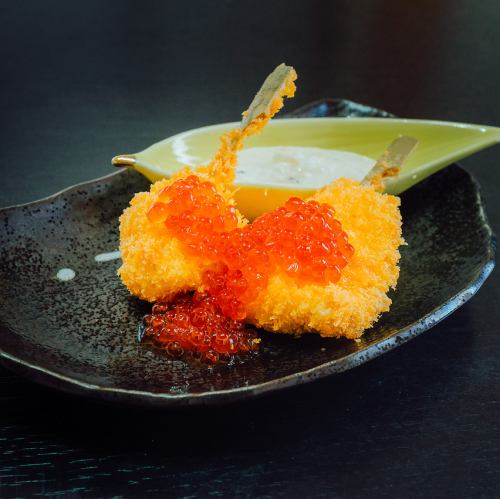 Assortment of 2 types of deep-fried skewers -Salmon roe-