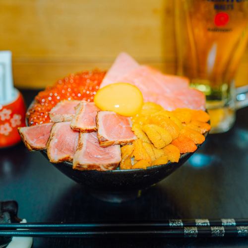 “海鮮丼”有40多種菜單可供選擇◎