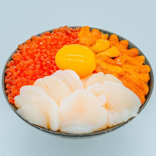 [Sanshokudon] Scallop and sea urchin salmon roe bowl