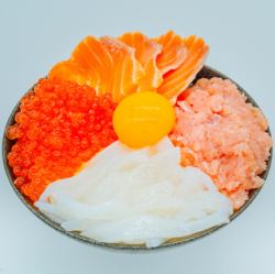 [Four-color bowl] Squid onion salmon roe bowl