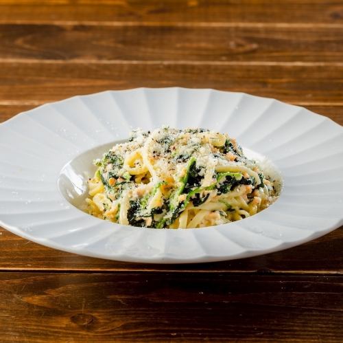 スモークサーモンのクリームパスタ