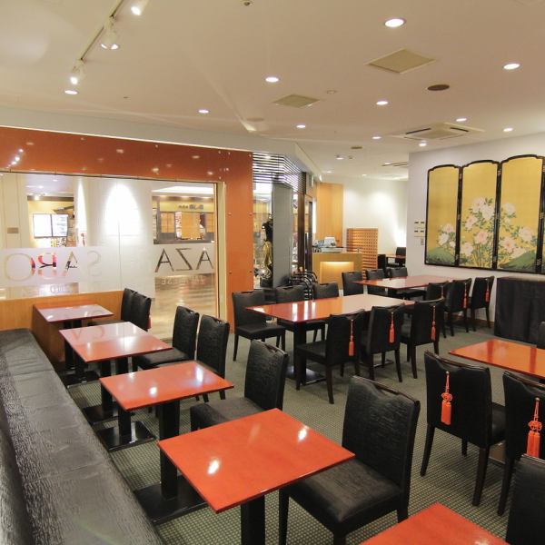 The spacious interior is welcomed by families and children ♪ It can also be used for moms' parties.The large table allows you to spend a relaxing time.