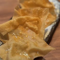 ワンタンせんべい