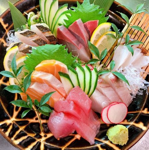 Popular snacks [Sashimi]
