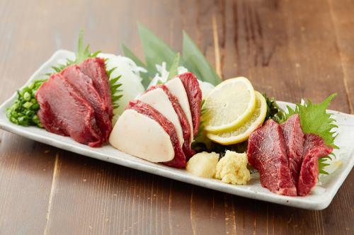 [Horse sashimi] Super fresh! Assorted horse sashimi