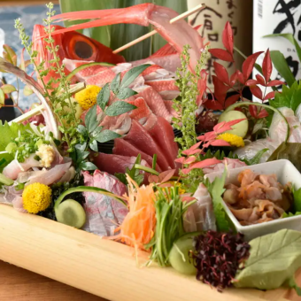 長井水産直送の豪華刺身3点!豚すき焼き!120分飲み放題付8品