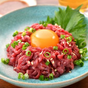 馬肉のごま塩ユッケ