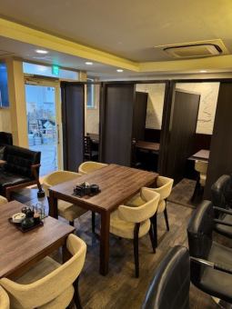 店舗貸切は30名~最大40名様でご利用可能!宴会に最適な飲み放題付コース5000円(税込)~ご用意しております♪個室×飲み放題×おいしい料理で盛り上がること間違いなし☆