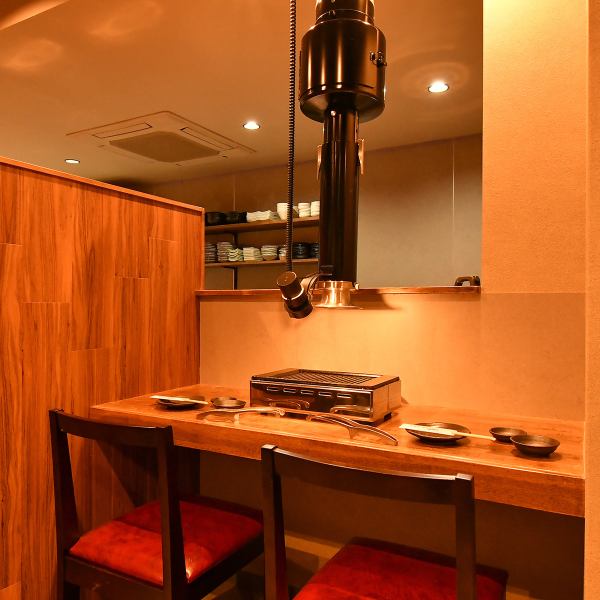 The counter seats are recommended not only for a date, but also for a quick drink! They are open until 2:00 a.m., so you can enjoy your time after the last train.Enjoying yakiniku late at night is truly immoral♪