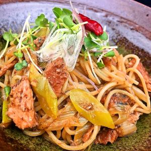 サバ味噌缶のパスタ