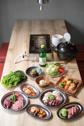 ホルモン、赤身、タンの盛合せ…★あかやしろ燈のお肉を堪能するなら◆極上コース