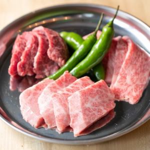 赤身各種(塩・タレ選べます)⇒900円～