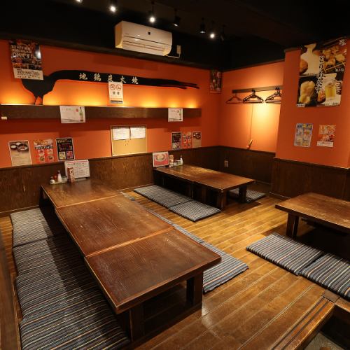 足を伸ばしてご利用いただけるお座敷席です。ゆったりとお食事を楽しんで頂けます♪