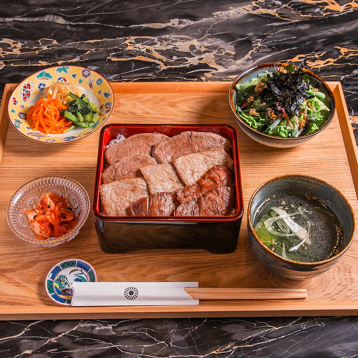 土日祝はランチも営業あり！上質な焼肉ランチを堪能下さい