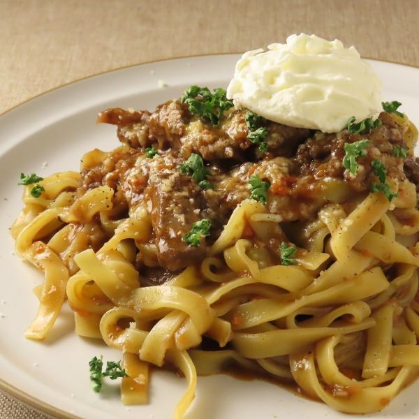 【名物◎】特製の生パスタ / 1,400円（税込）～