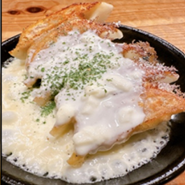 トロトロ 鉄板チーズ餃子（5個）