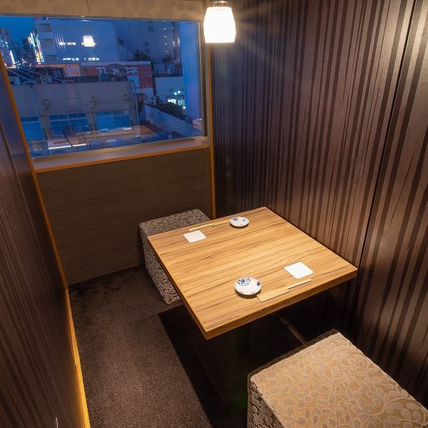 [For entertainment and stealth dates] It is recommended for entertainment, stealth dates, adult girls-only gatherings, etc. because it is near the station and has a completely private room! Enjoy a relaxing time in the store full of Japanese atmosphere.We have various spaces with a calm atmosphere.Drinking party is decided in a private room ♪