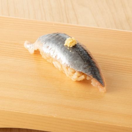 秋刀魚　1貫