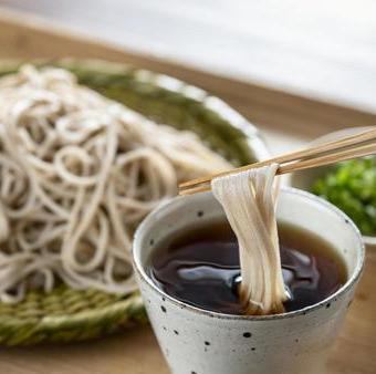 【香りと喉ごしが違う！蓮助の名物蕎麦】選べる十割＆二八蕎麦で贅沢な味わいを！